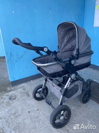 Продам коляску 3 в 1