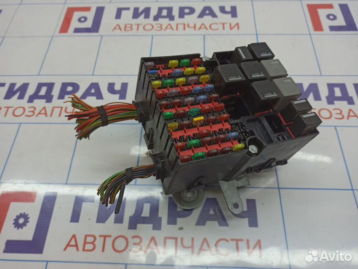 Блок предохранителей Ford Fiesta (Mk VI) 6S6T14401