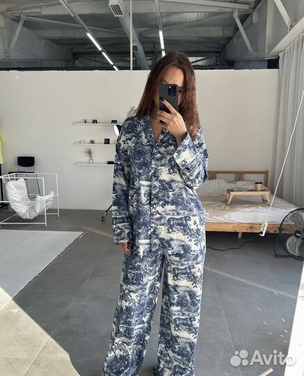 Новая женская одежда