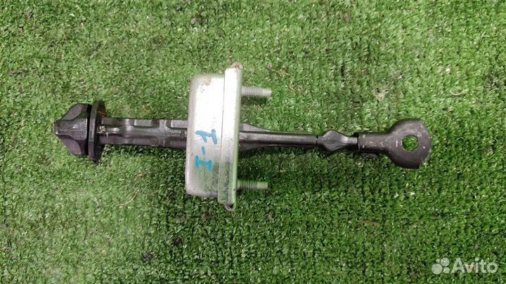 Ограничитель двери задней левой Opel Astra J 2010