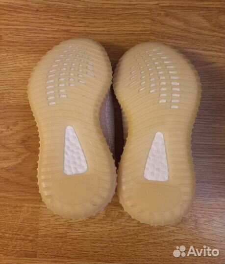 Кроссовки изики детские новые