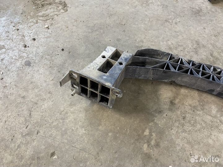 Усилитель переднего бампера Peugeot 308 (T7) I (20