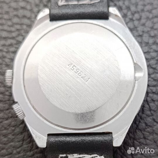 Часы наручные СССР Ракета Вечный календарь обслуже