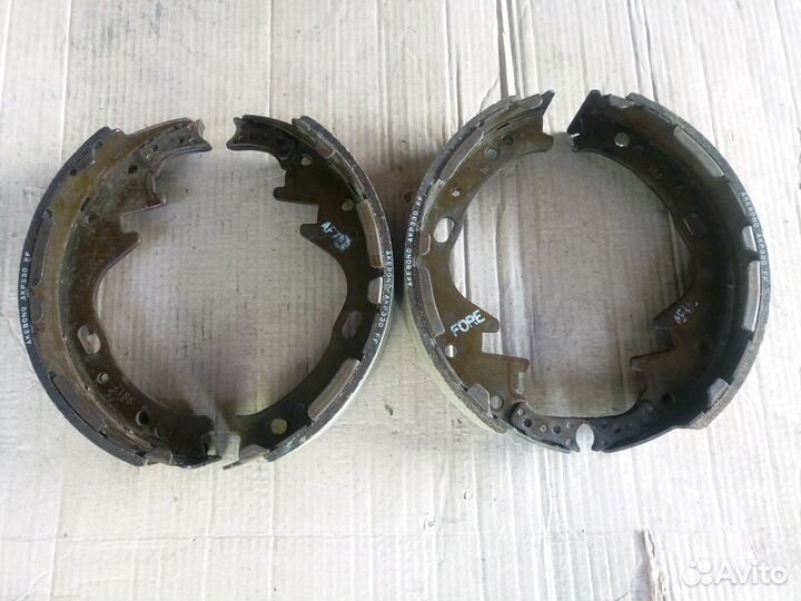 Тормозные колодки, новые 4шт