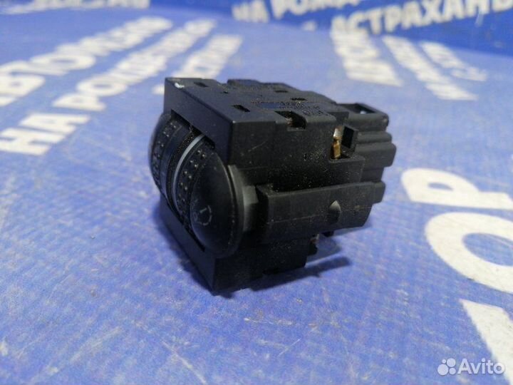 Кнопка корректора фар Volkswagen Passat B5 седан