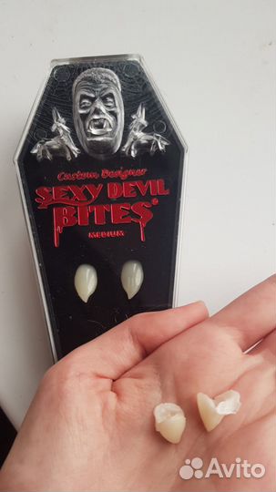 Реалистичные клыки зубы вампира средние медиум