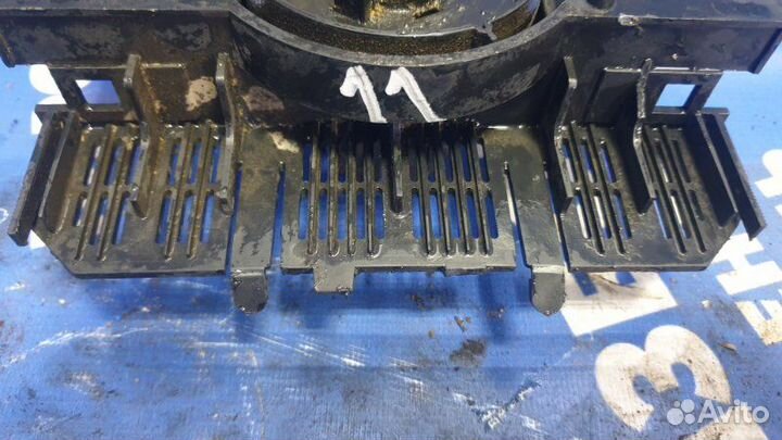 Крепление подрулевых переключателей. Mitsubishi