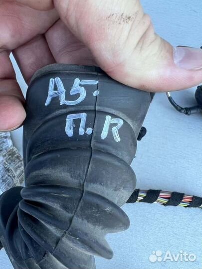 Проводка двери передняя правая Skoda Octavia