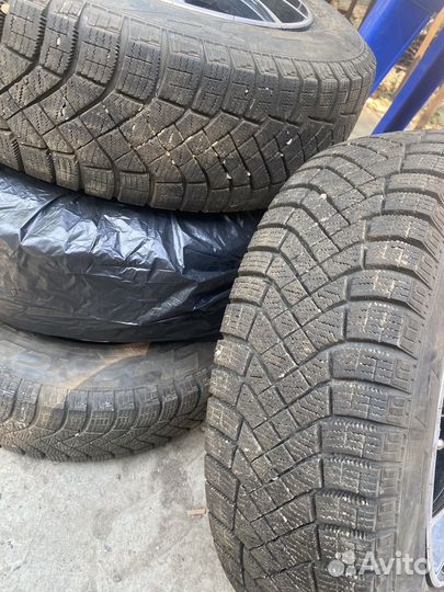 Pirelli Ice Zero 185/65 R15