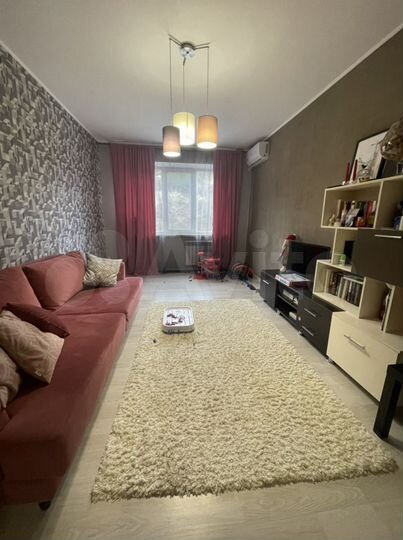 3-к. квартира, 63 м², 3/9 эт.