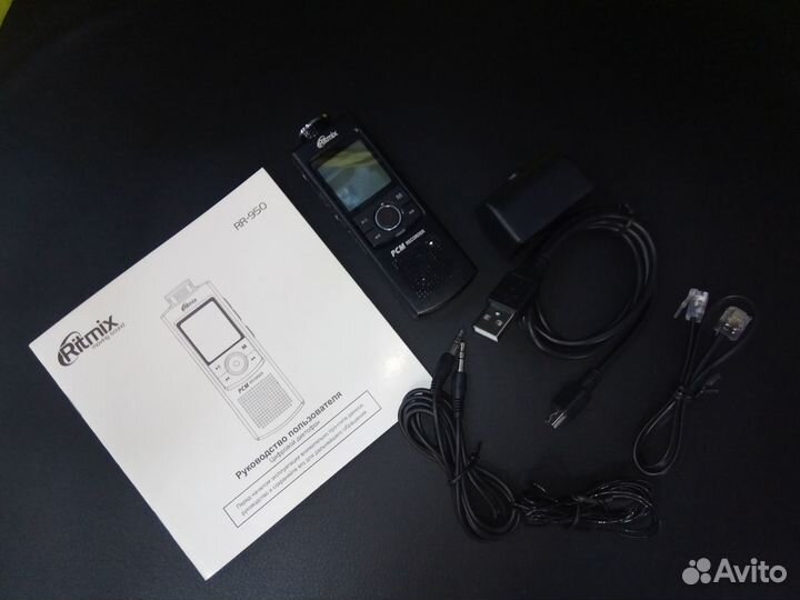 Цифровой диктофон Ritmix RR-950 4Gb