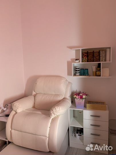 Аренда рабочего места мастера маникюра