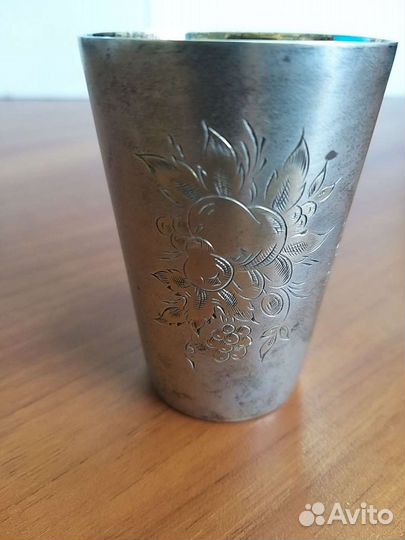 Серебряная стопка
