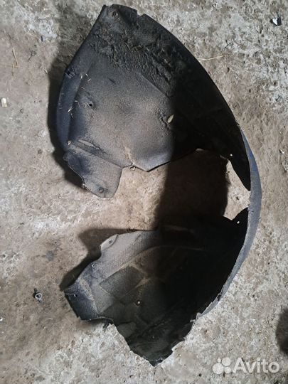 Подкрылок передний правый Audi A6 C6