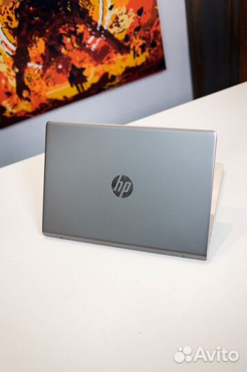 HP Pavilion i7-7500U/8gb/940MX-2гб