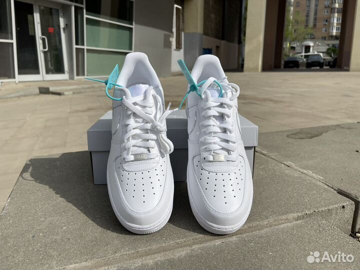 Кроссовки nike air force 1 белые