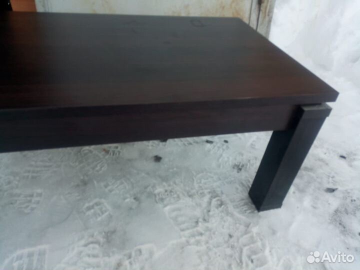 Журнальный столик