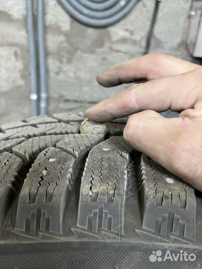 Bridgestone Ice Cruiser 7000 245/50 R20