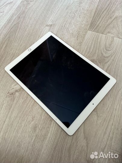 iPad pro 12.9 2 поколение 256 гиг