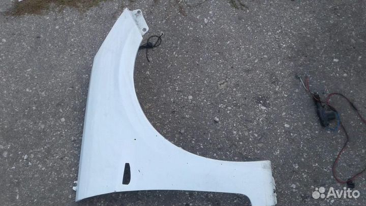 Крыло переднее правое BMW 1-серия E87/E81 2004-2