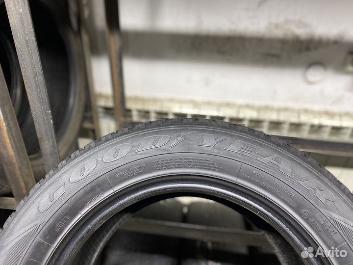 Goodyear Wrangler HP 235/65 R17 104V