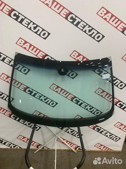 Лобовое стекло Volvo S60 Замена