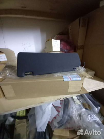 Козырёк солнцезащитный правый BMW X5 E70