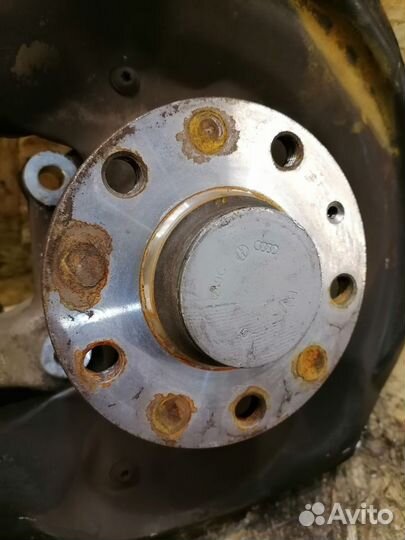 Ступица задняя левая Volkswagen Sharan 7N 1.4T