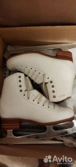 Фигурные коньки jackson CAM размер 39'5