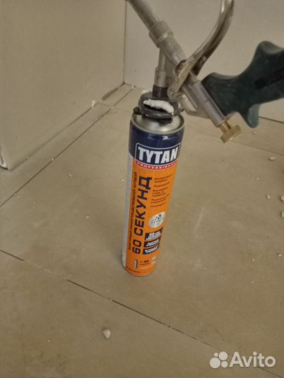 Клей пена титан