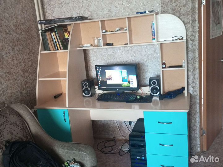 Уголок школьника бу