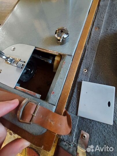 Машинка швейная Подольск 142