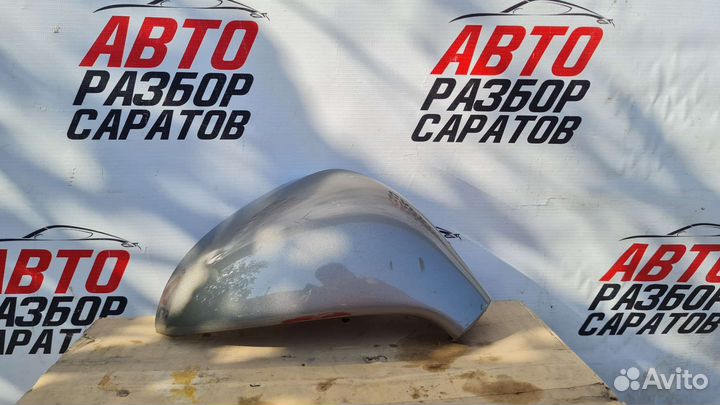 Крышка правого зеркала Peugeot 308