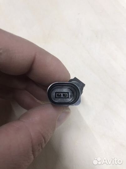 Датчик ABS передний левый Tiguan 2