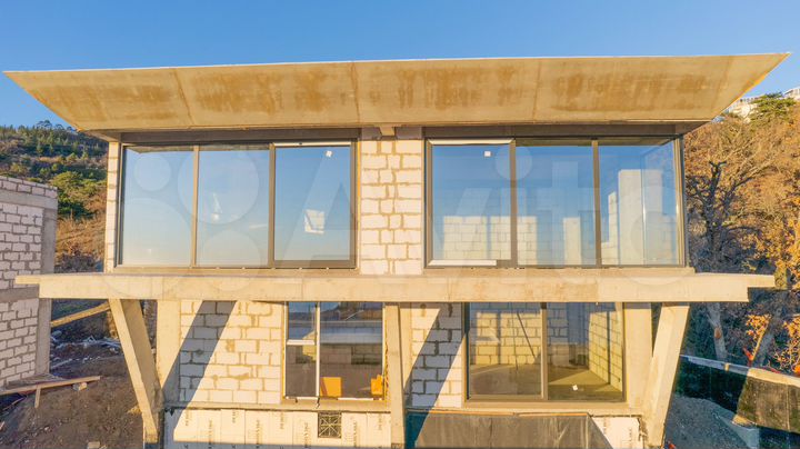 Коттедж 212 м² на участке 3,7 сот.