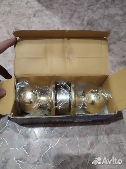 Продам ручку на дверь