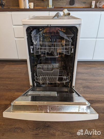 Посудомоечная машина Electrolux esf 46010