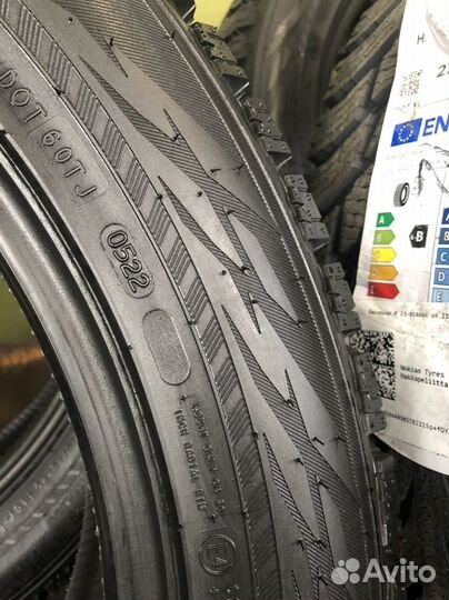 Nokian Tyres Hakkapeliitta R3 SUV 275/45 R20 110T