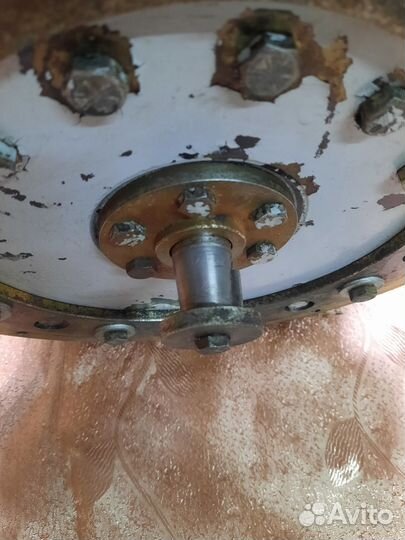 Компрессор рефрижератора Carrier Maxima