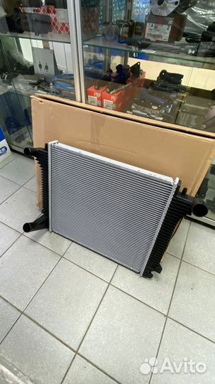 Радиатор охлаждения Мерседес Атего системы