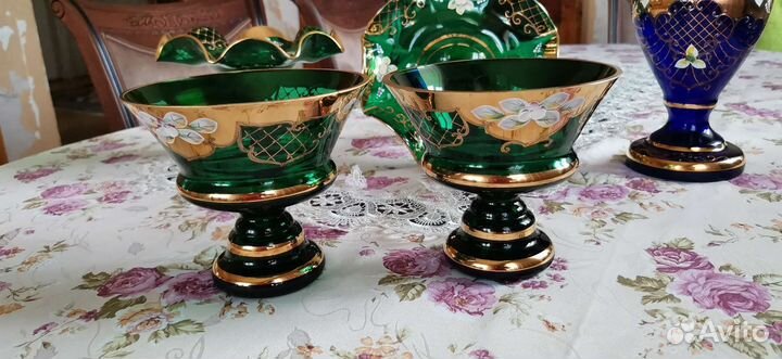 Конфетница на ножке