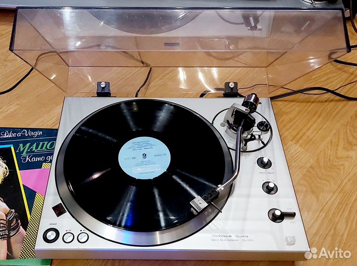 Проигрыватель винила Technics SL-1301 Отличный