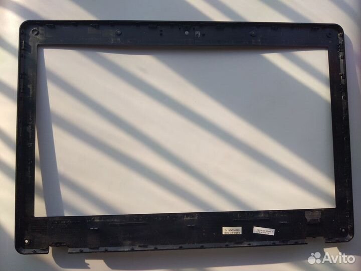 Рамка матрицы asus N52D, N61, N62D