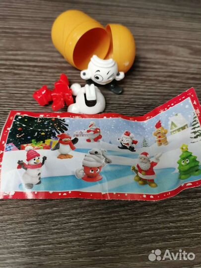 Киндер новогодняя - рождественская серия 2022 года