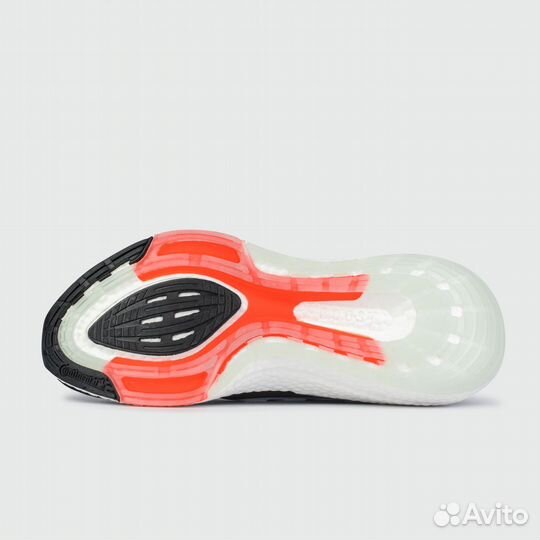 Кроссовки Adidas Ultraboost 22