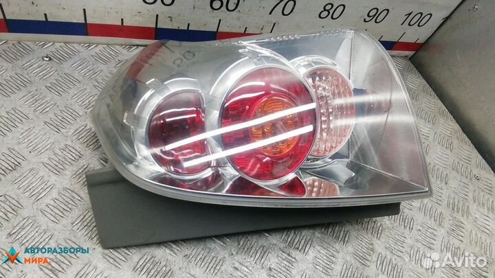 Фонарь задний правый Toyota Corolla Verso рест