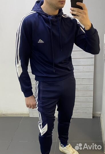 Костюм спортивный