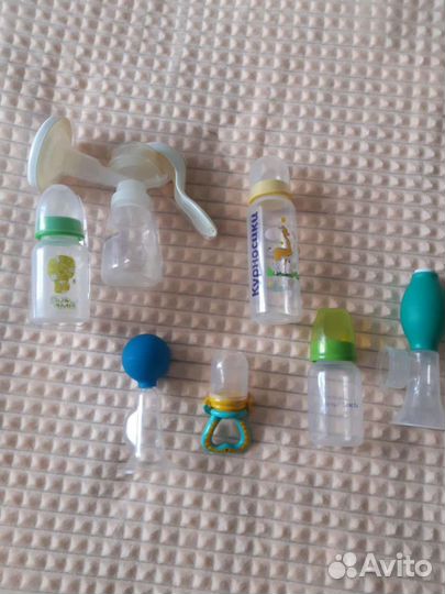Бутылочки для кормления + развивающие коврики
