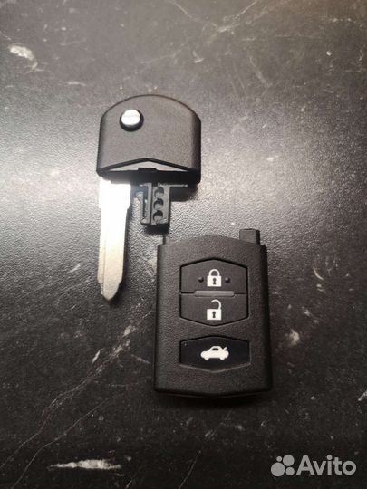 Корпус ключа на Mazda
