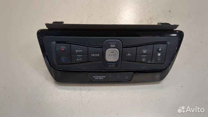 Переключатель отопителя Nissan Leaf 2017, 2018